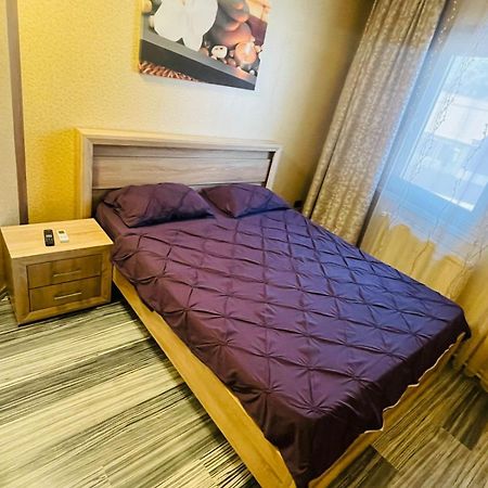 Urban Rez Suites Яш Екстериор снимка